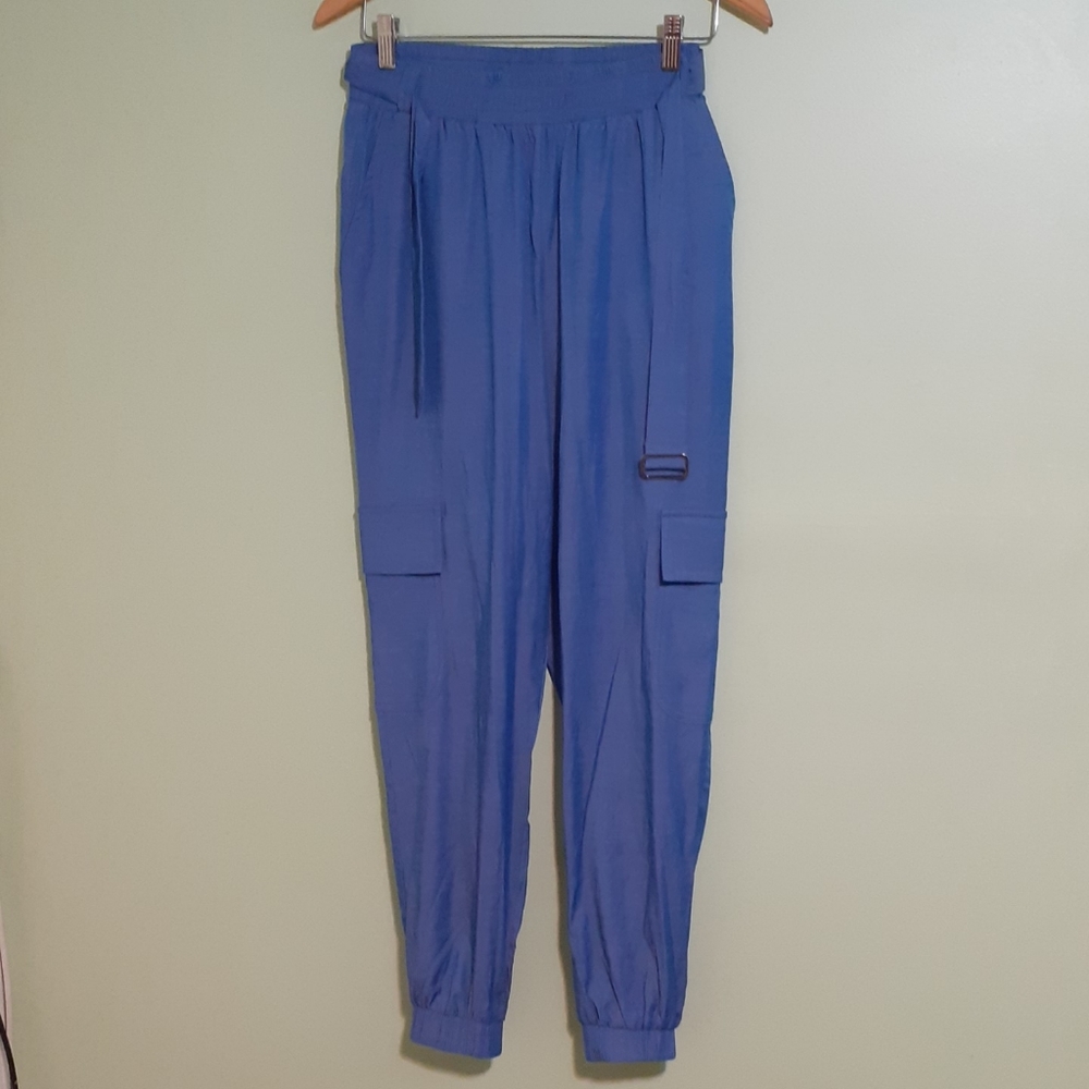6pockets Cuffed Leg cargo Jogger pant with matching belt